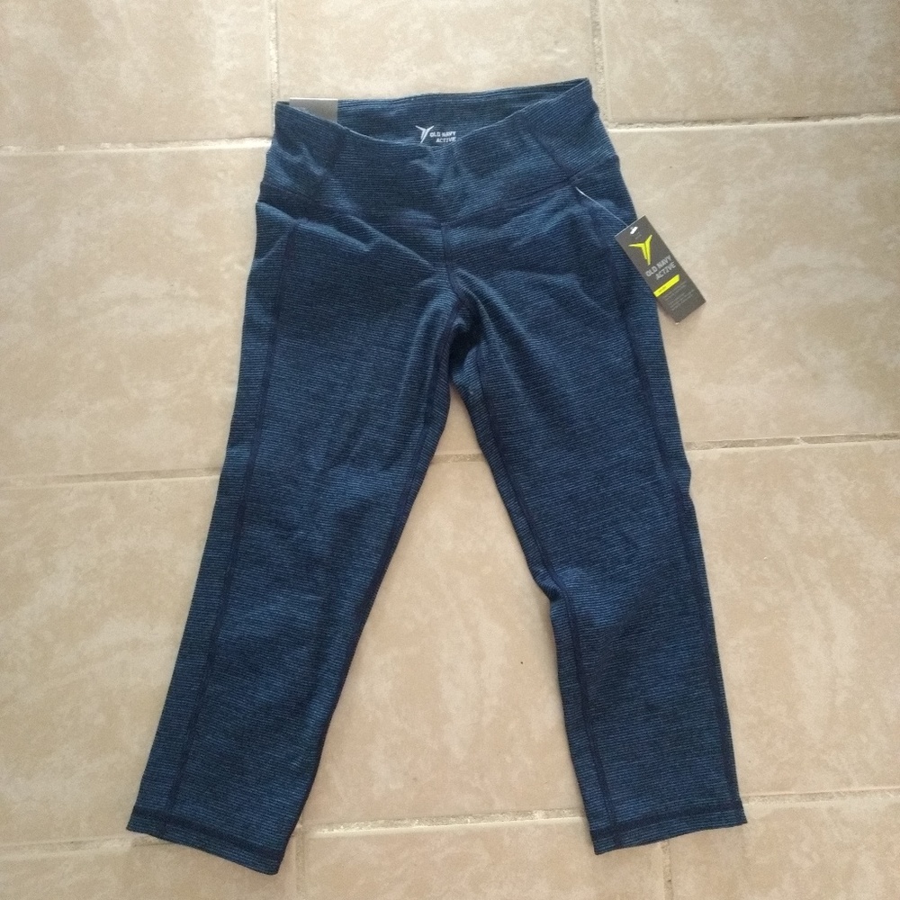 Yoga pants...capri nwt